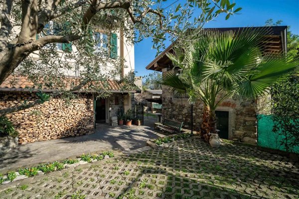 casa indipendente in vendita a Valgreghentino