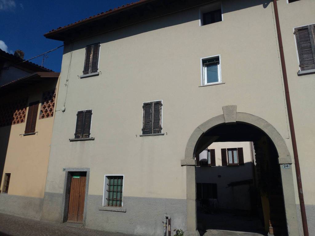 casa semindipendente in vendita a Valgreghentino