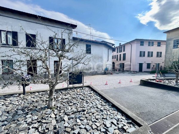 casa indipendente in vendita a Valgreghentino