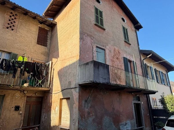 casa indipendente in vendita a Valgreghentino in zona Villa San Carlo