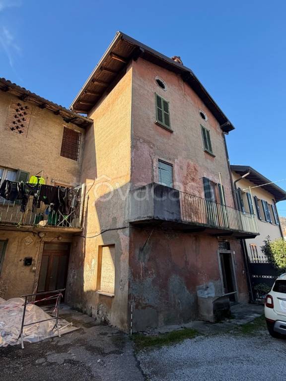 casa indipendente in vendita a Valgreghentino in zona Villa San Carlo