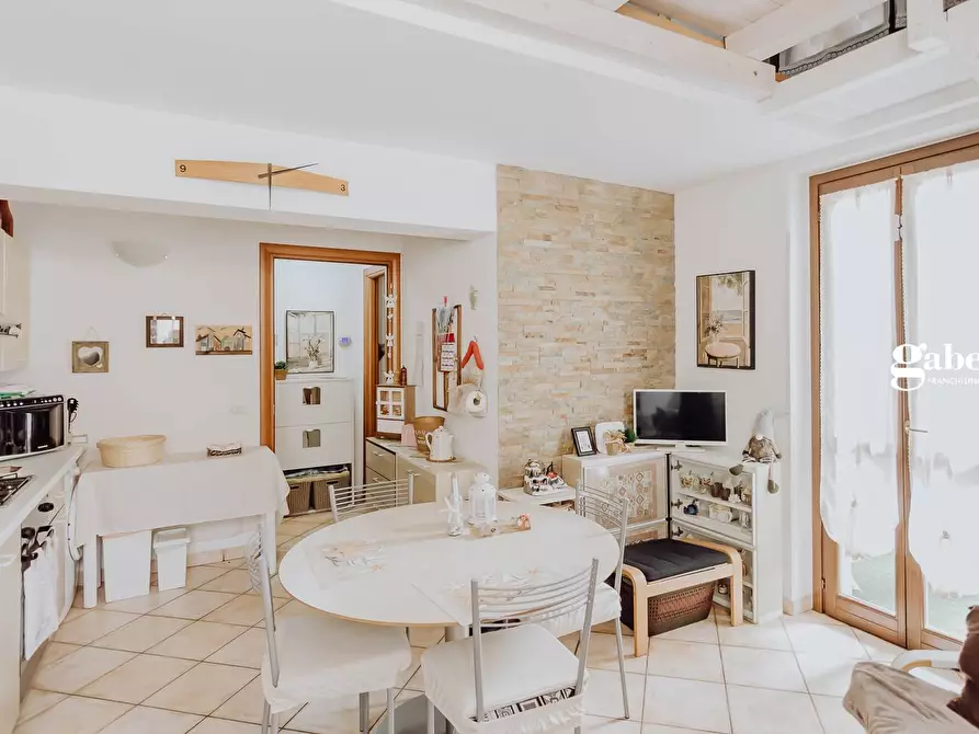 appartamento in vendita a Valgreghentino in zona Villa San Carlo