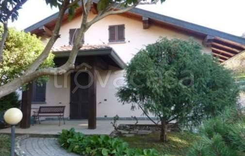 appartamento in vendita a Valgreghentino in zona Villa San Carlo
