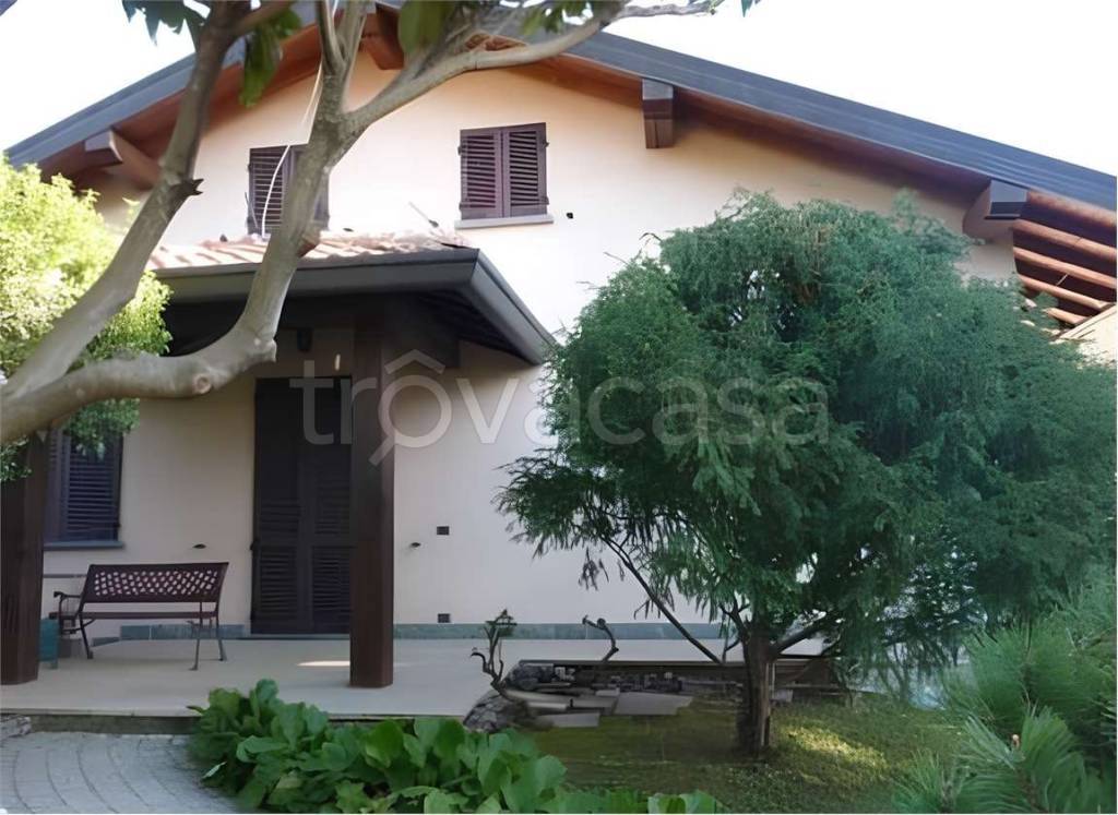 appartamento in vendita a Valgreghentino in zona Villa San Carlo