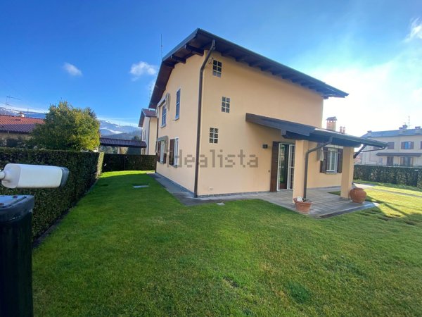 casa indipendente in vendita a Valgreghentino in zona Villa San Carlo