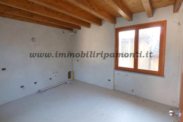 appartamento in vendita a Valmadrera