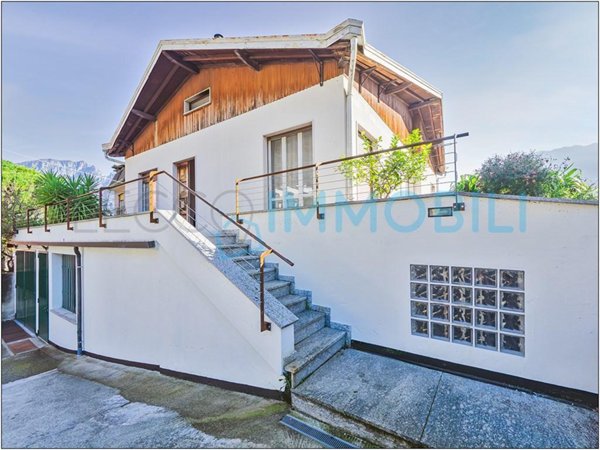 casa indipendente in vendita a Valmadrera