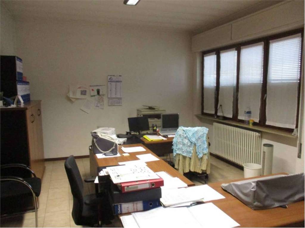ufficio in vendita a Valmadrera