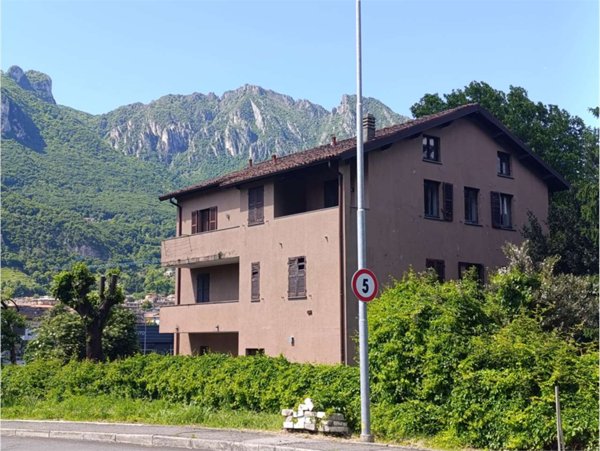 casa indipendente in vendita a Valmadrera