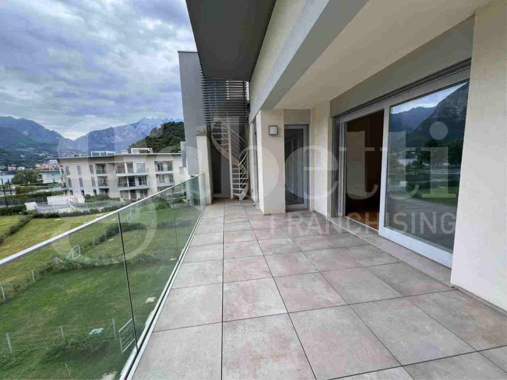 appartamento in vendita a Valmadrera