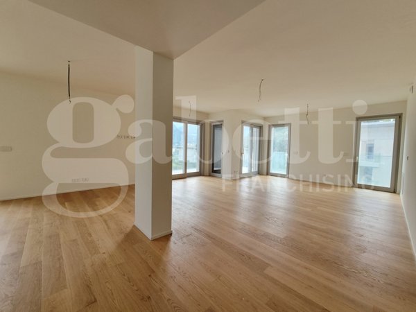 appartamento in vendita a Valmadrera
