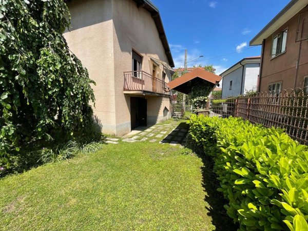 casa indipendente in vendita a Valmadrera