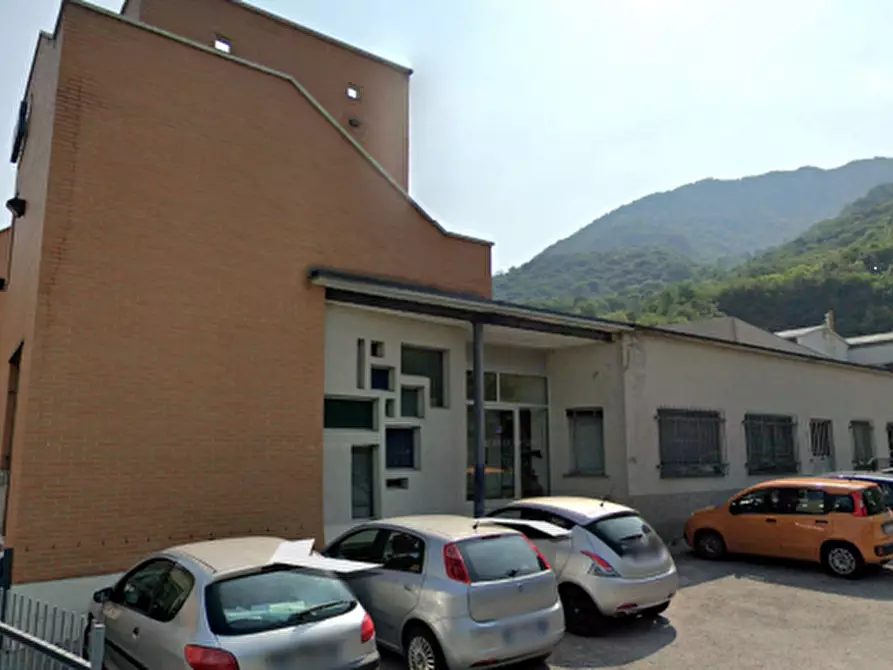 capannone in vendita a Valmadrera