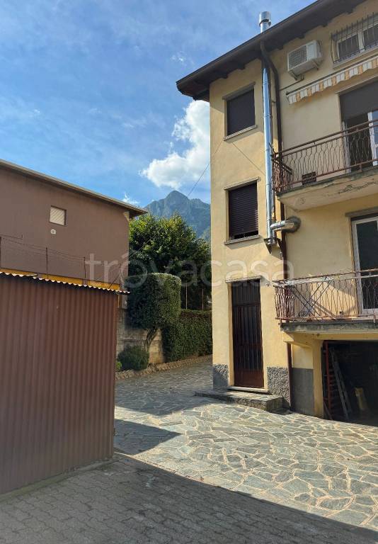 appartamento in vendita a Valmadrera