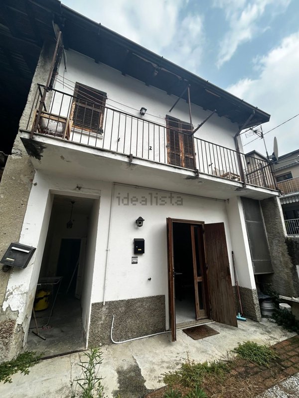 appartamento in vendita a Valmadrera in zona Concordia