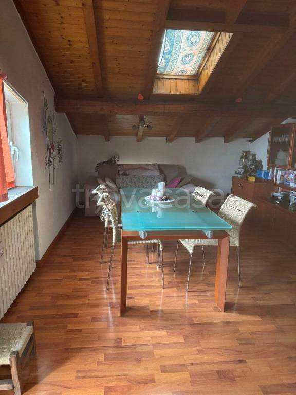 appartamento in vendita a Valmadrera