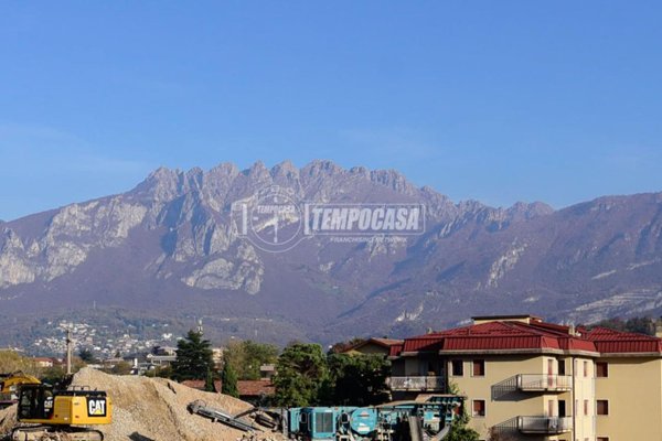 appartamento in vendita a Valmadrera