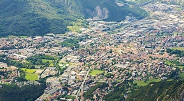 ufficio in vendita a Valmadrera