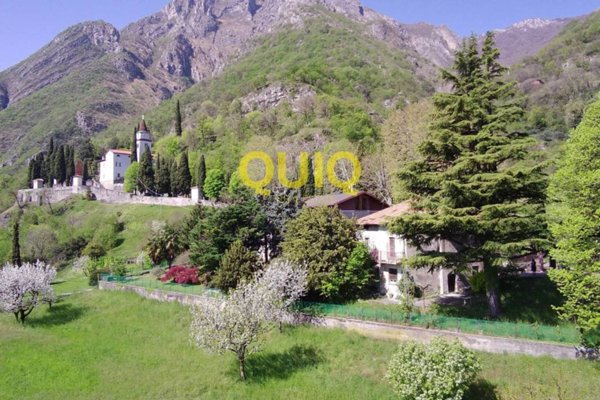 casa indipendente in vendita a Valmadrera in zona Centro Storico