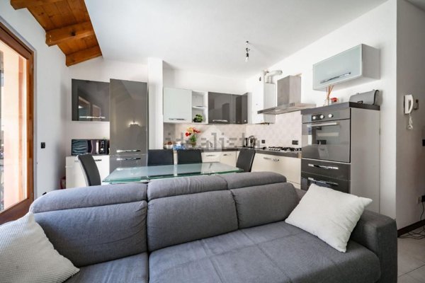 appartamento in vendita a Valmadrera