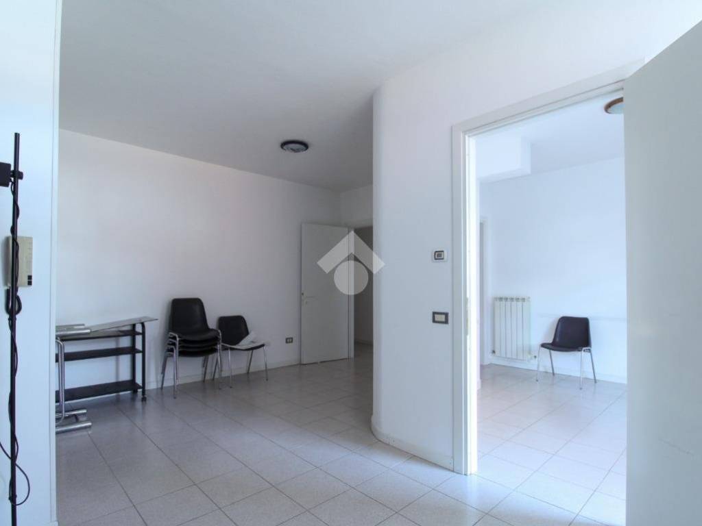 ufficio in vendita a Valmadrera
