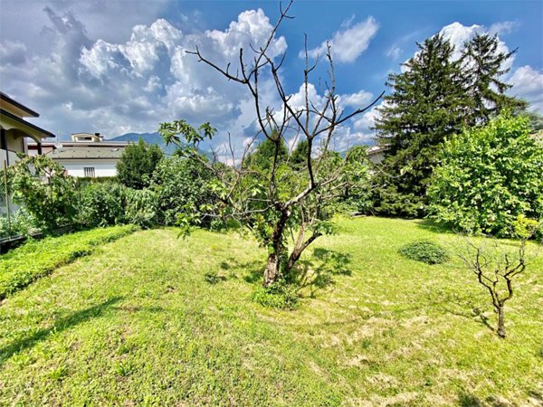 terreno edificabile in vendita a Valmadrera