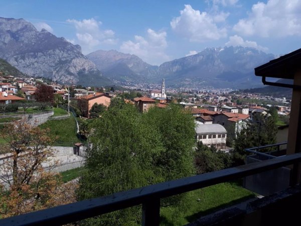 appartamento in vendita a Valmadrera