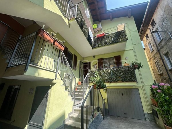 appartamento in vendita a Valmadrera