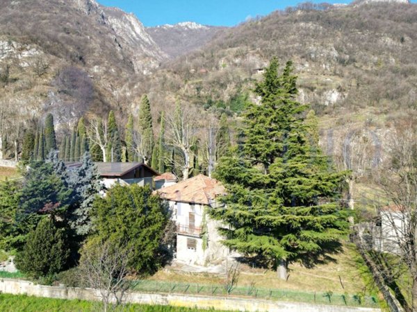 casa indipendente in vendita a Valmadrera
