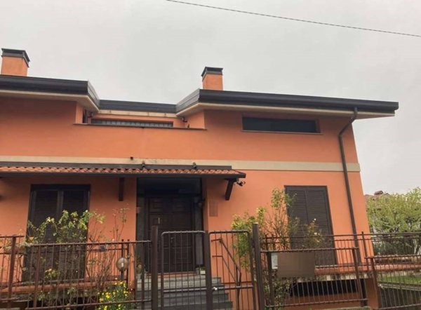 appartamento in vendita a Valmadrera