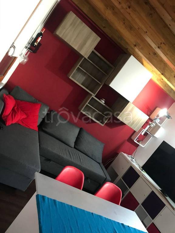 appartamento in vendita a Valmadrera in zona Centro Storico