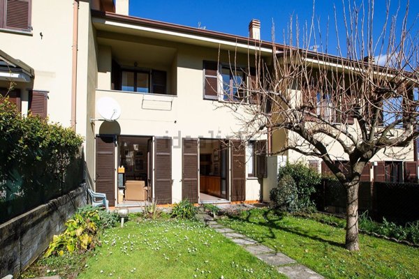 casa indipendente in vendita a Valmadrera