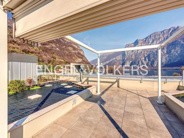 appartamento in vendita a Valmadrera in zona Parè