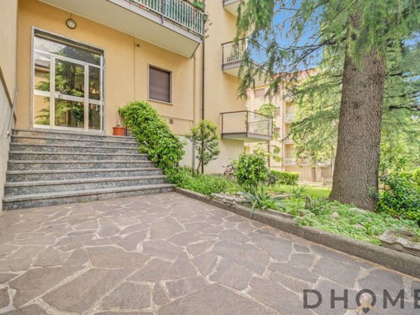 appartamento in vendita a Valmadrera in zona Caserta