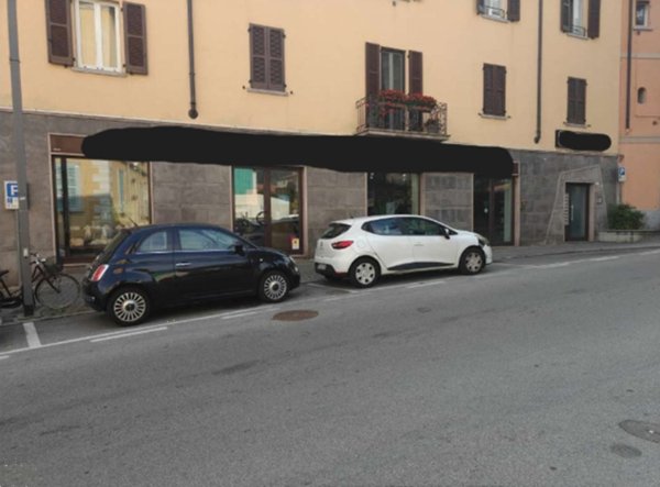 negozio in vendita a Valmadrera in zona Centro Storico