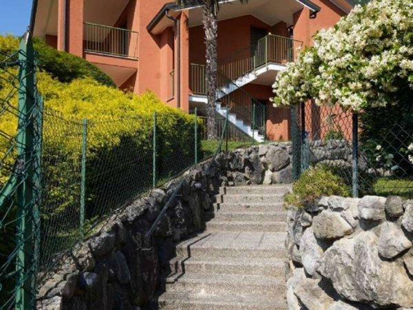 appartamento in vendita a Valmadrera in zona Belvedere