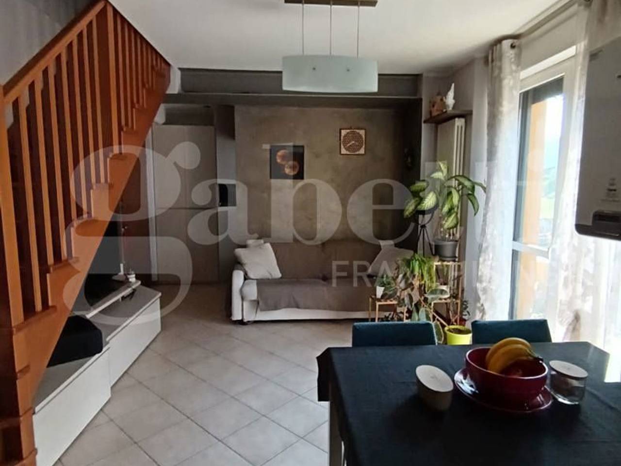 appartamento in vendita a Valmadrera in zona Concordia