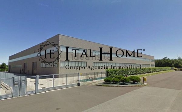capannone in vendita a Valmadrera in zona Caserta