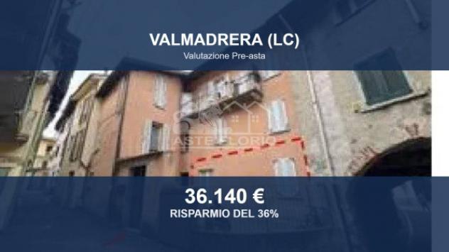 appartamento in vendita a Valmadrera in zona Centro Storico