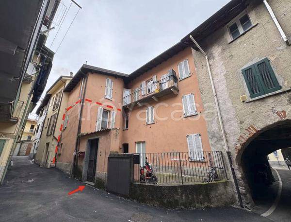 appartamento in vendita a Valmadrera in zona Centro Storico