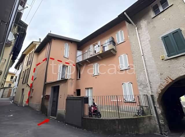 appartamento in vendita a Valmadrera in zona Belvedere