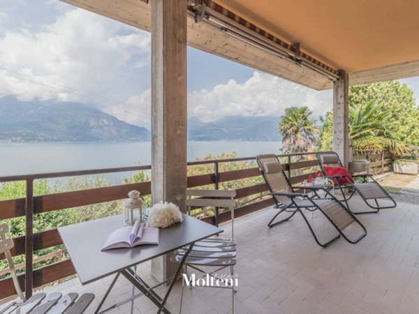 casa indipendente in vendita a Varenna