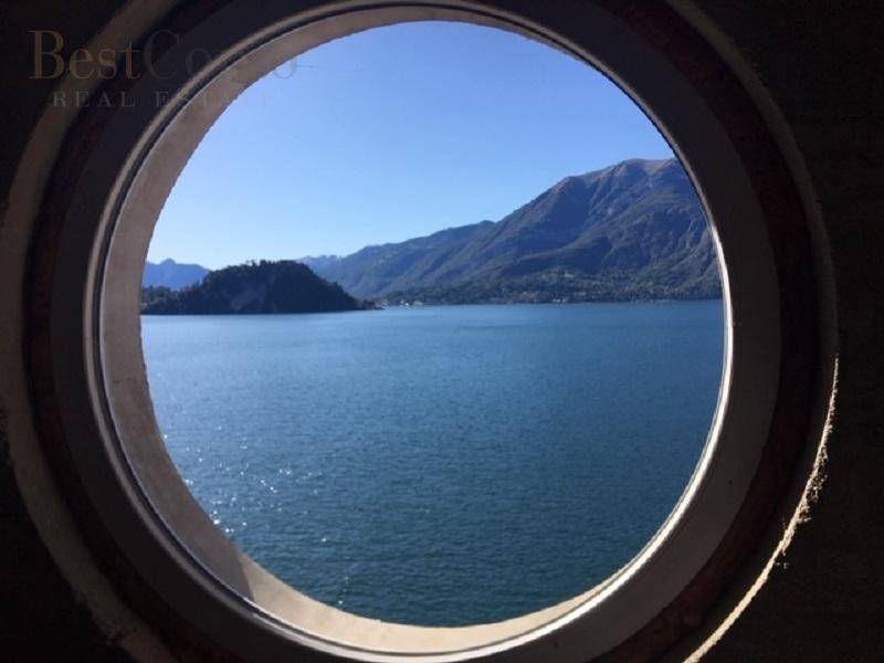 casa indipendente in vendita a Varenna