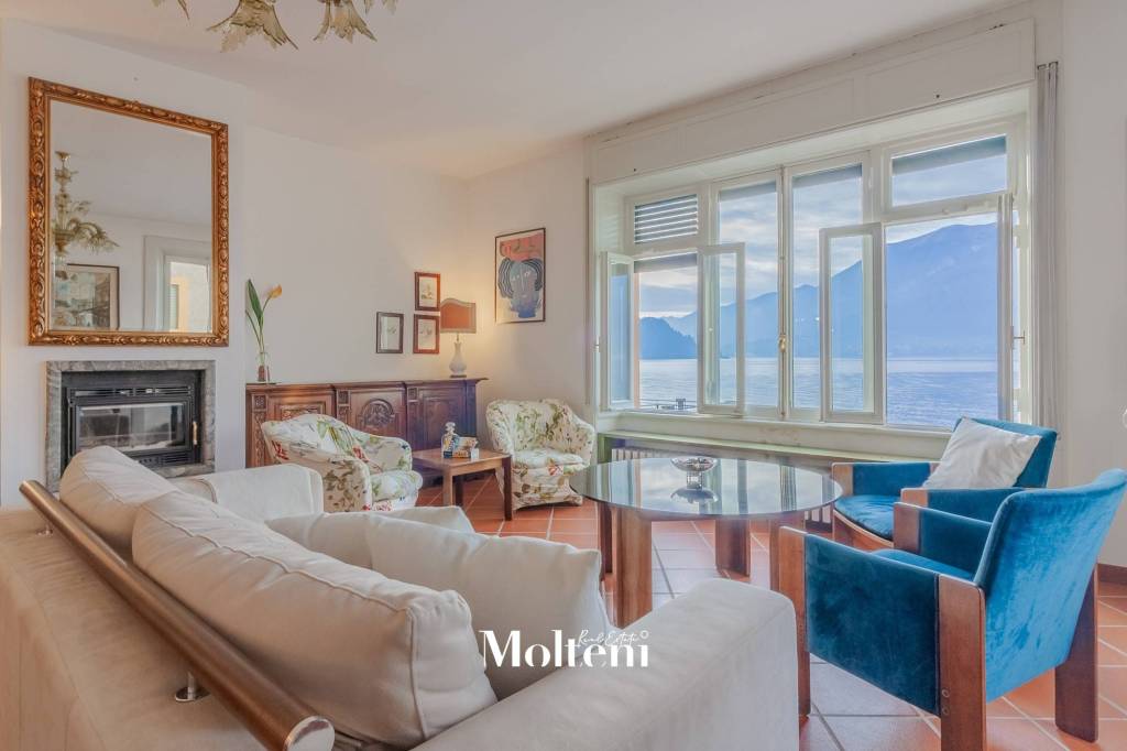 appartamento in vendita a Varenna in zona Fiumelatte