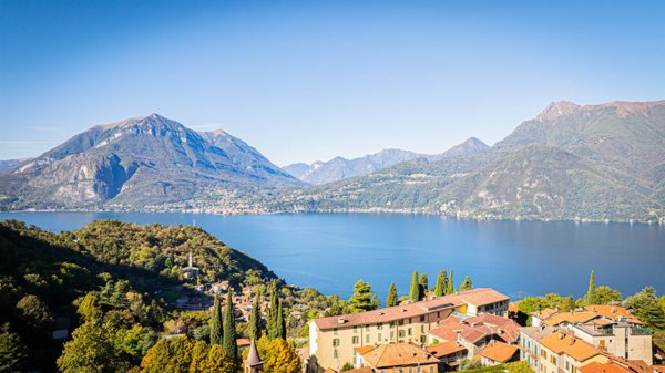 appartamento in vendita a Varenna