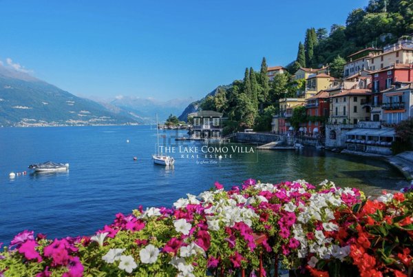 appartamento in vendita a Varenna in zona Fiumelatte