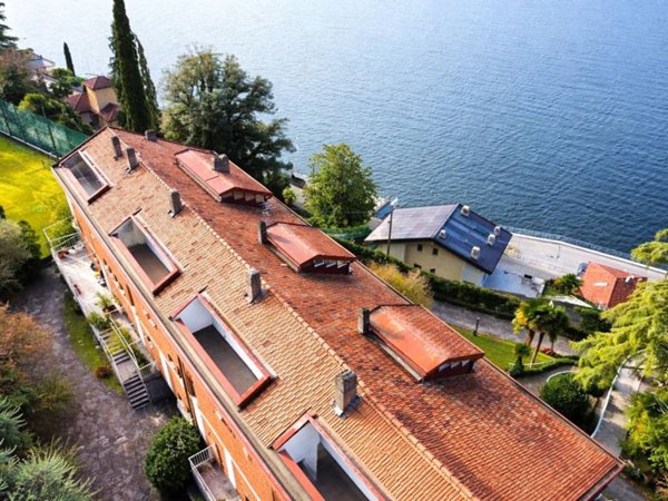 casa indipendente in vendita a Varenna in zona Fiumelatte