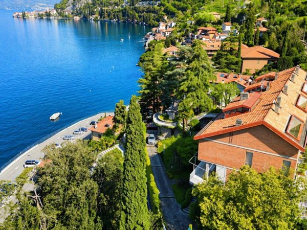 casa indipendente in vendita a Varenna in zona Fiumelatte