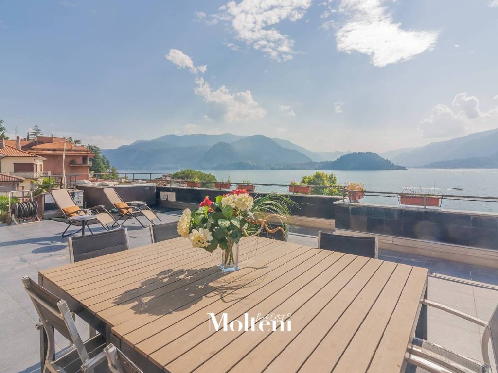 appartamento in vendita a Varenna in zona Fiumelatte