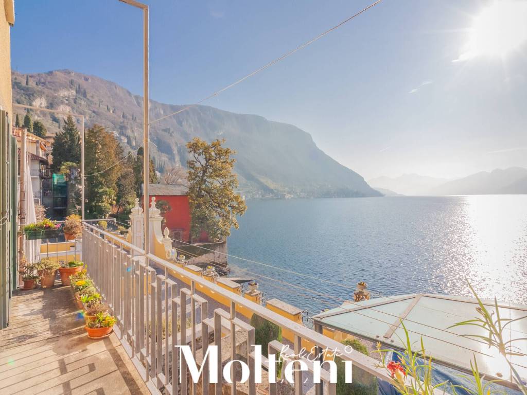 casa indipendente in vendita a Varenna